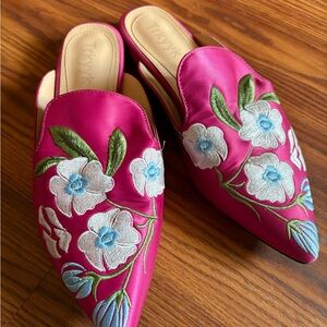Elegant Floral Embroidered Women's Mules
